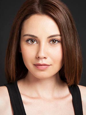 Тугче Кумрал
Tugce Kumral